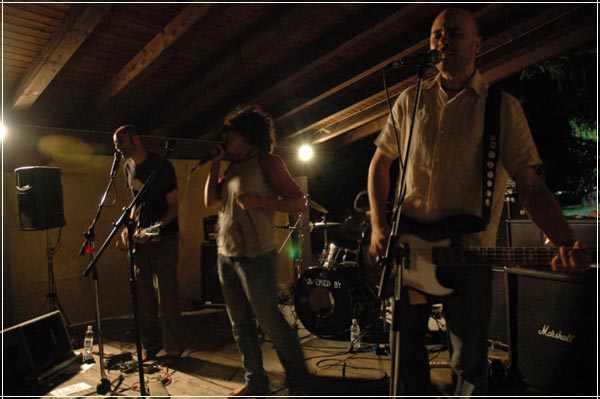 on stage - pic by whathasbeen team